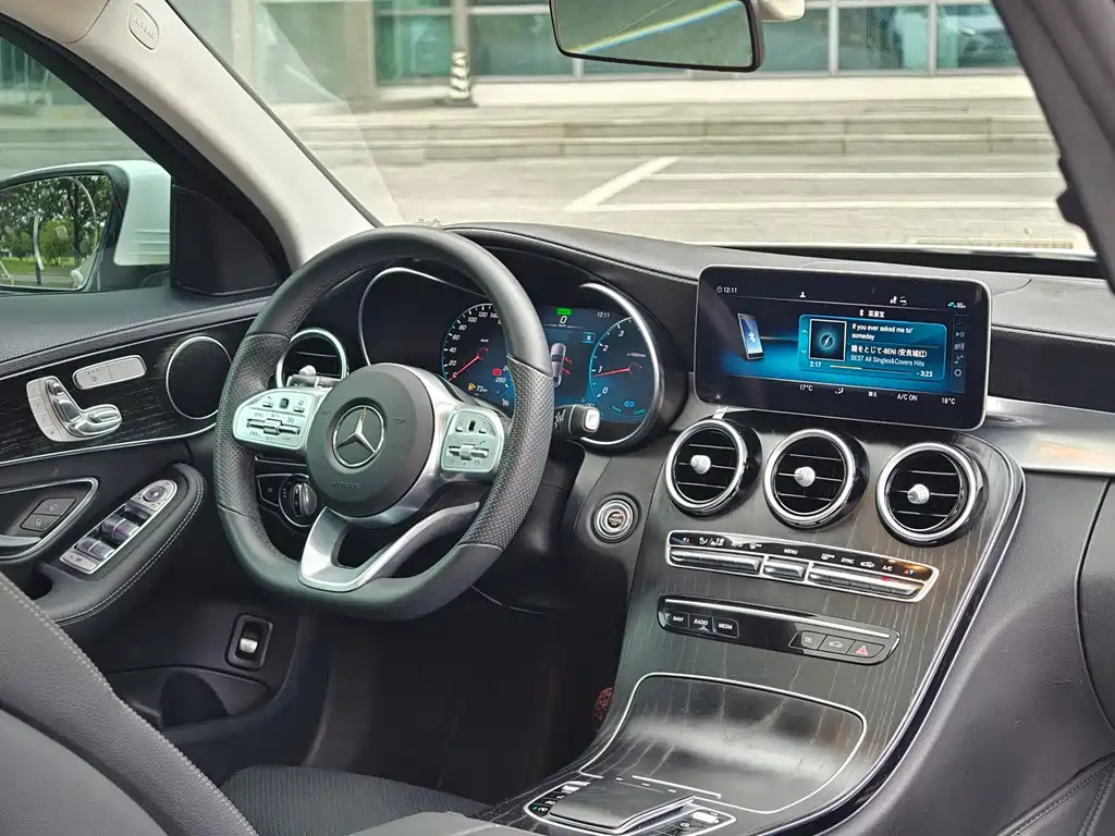 Mercedes-Benz C-Class — миниатюра 13