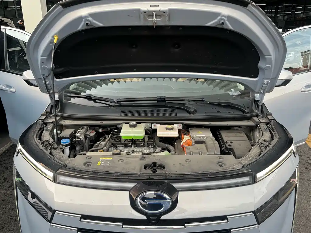 GAC Motor 传祺E8 PHEV — миниатюра 22