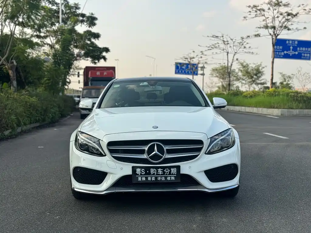 Mercedes-Benz C-Class — миниатюра 2