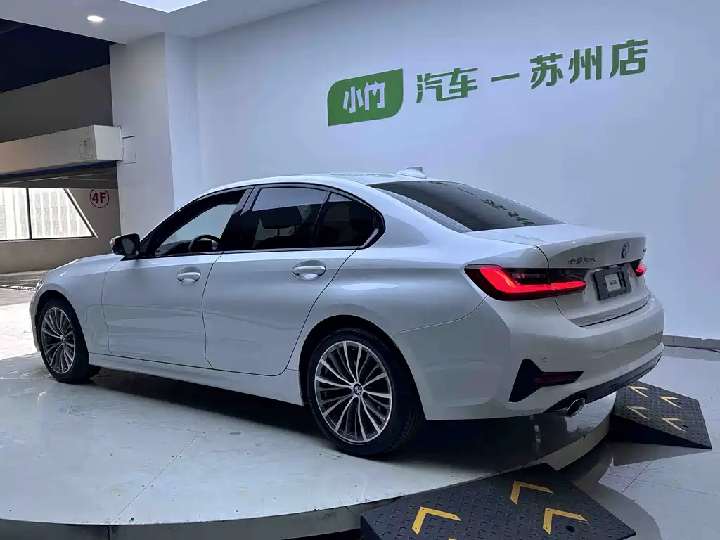 BMW 3 Series 3 2022 320i Sport
