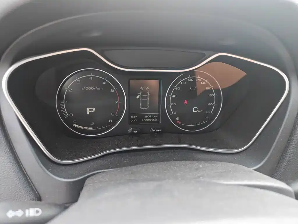 Geely Vision X6 — миниатюра 7