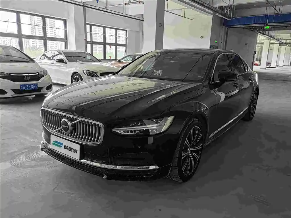 Volvo S90 2024