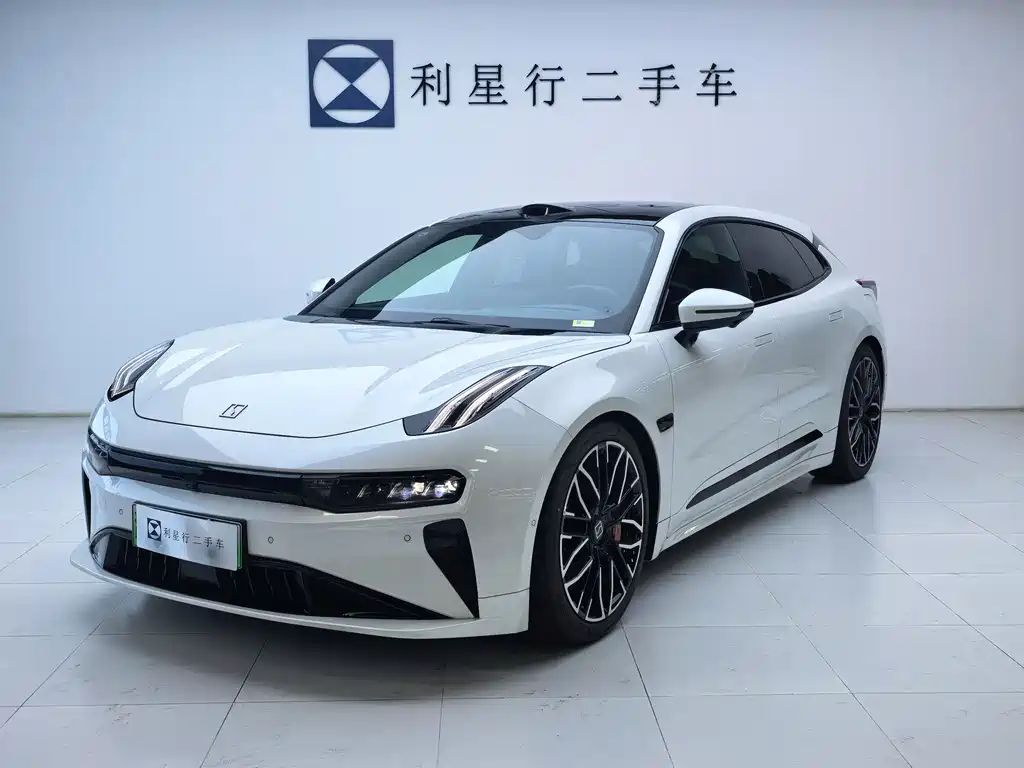 Zeekr 001 2025