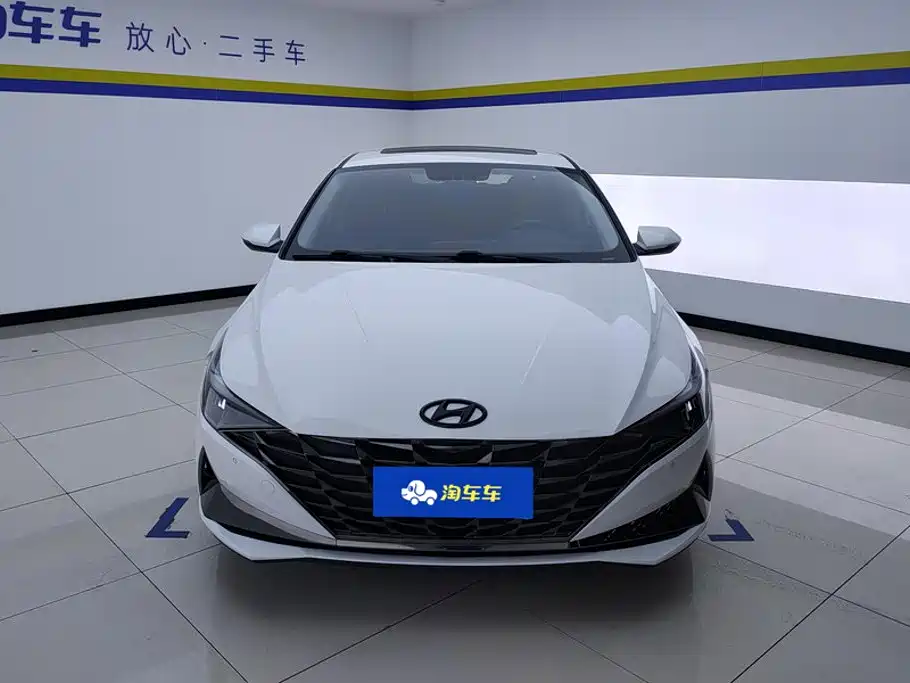 Hyundai Elantra — миниатюра 2