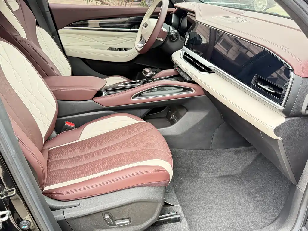 Geely Xingyue L — миниатюра 10