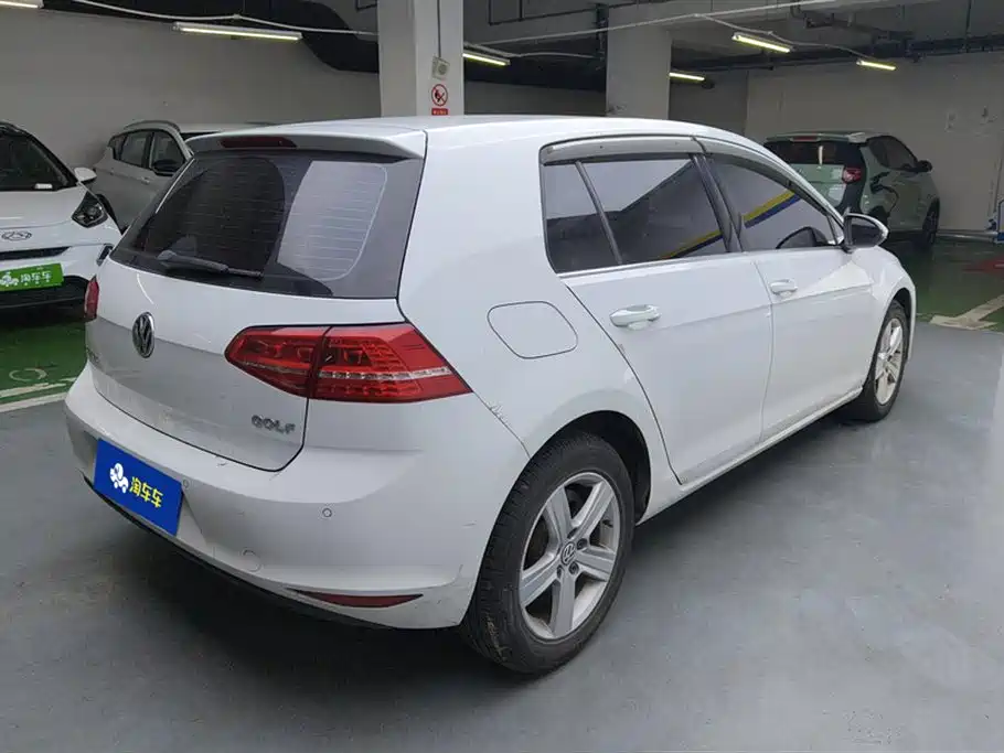 Volkswagen Golf 2015 1.6L AT Comfort