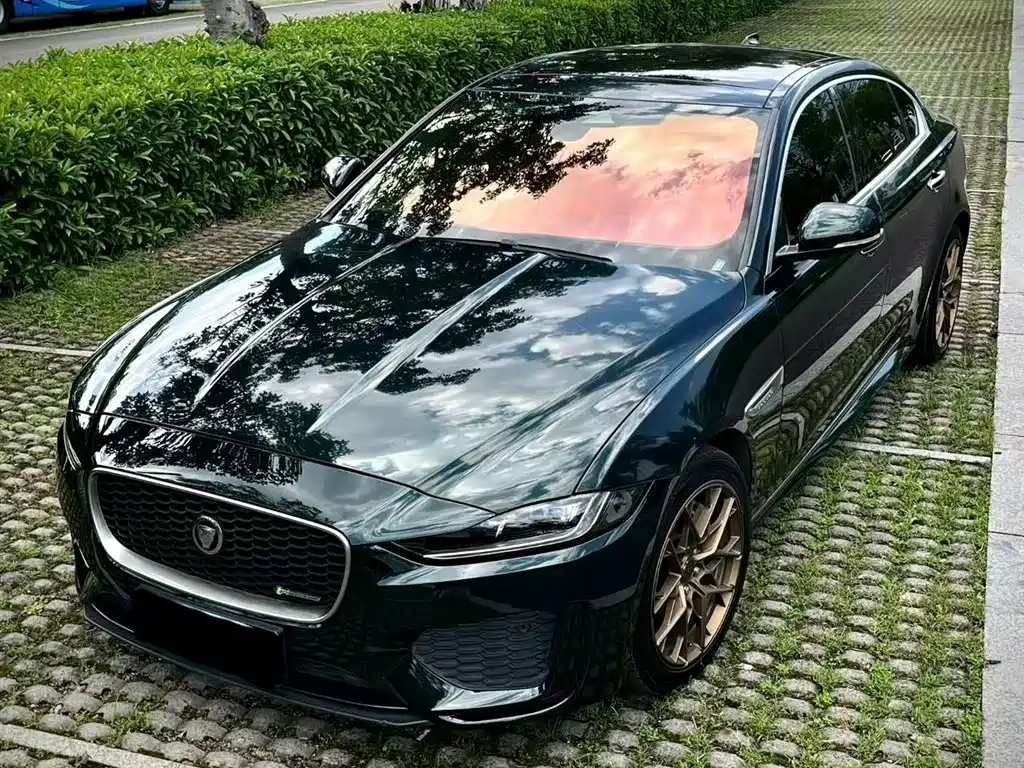 Купить Jaguar XEL