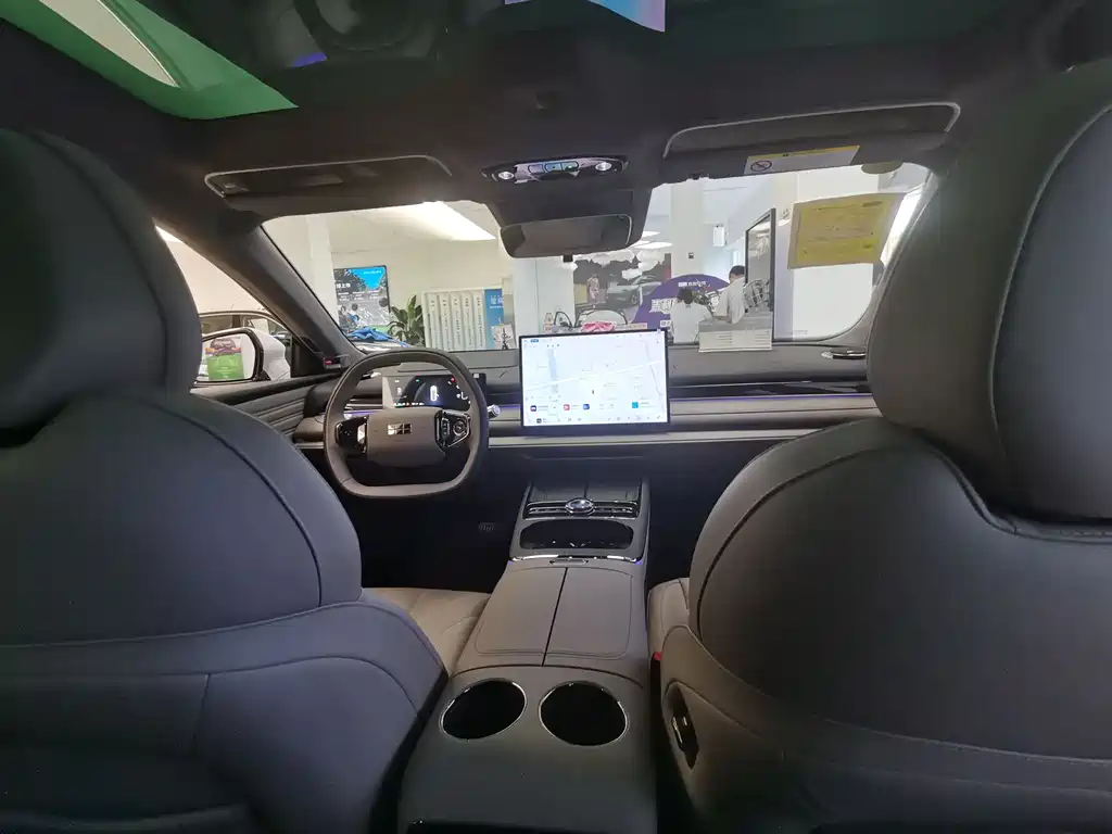 Geely Galaxy Galaxy 8 8 2026 225km EM-i