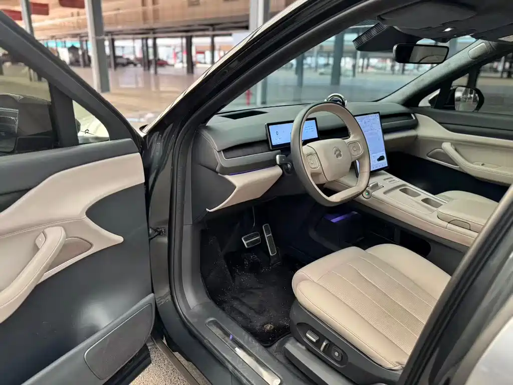 NIO ES8 — миниатюра 3