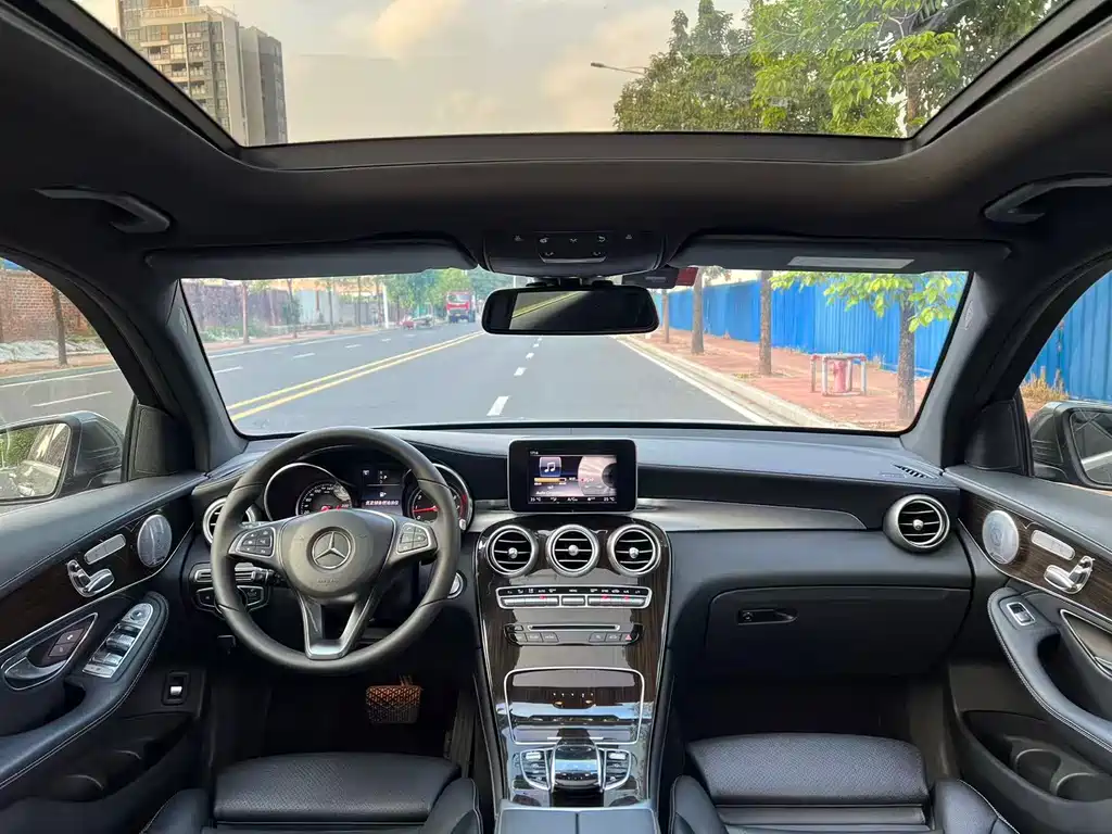 Mercedes-Benz GLC 2016 GLC 260 4MATIC