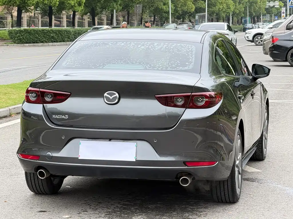 MAZDA 3 ANGKESAILA