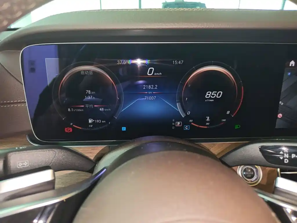 Mercedes-Benz E-Class — миниатюра 12