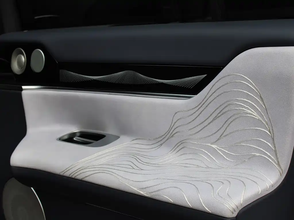 LINCOLN NAVIGATOR ONE