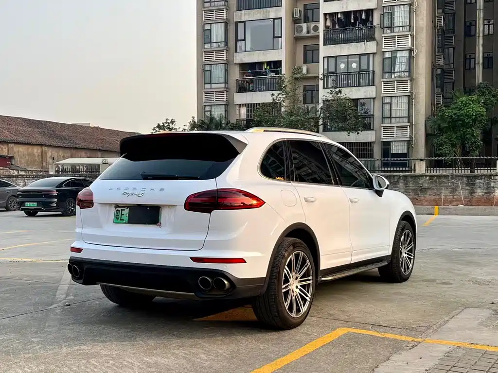 PORSCHE CAYENNE NEW ENERGY