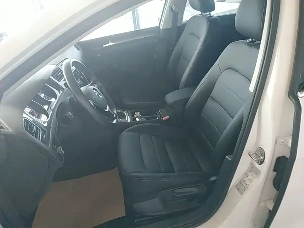 Volkswagen Golf (Import) — миниатюра 15