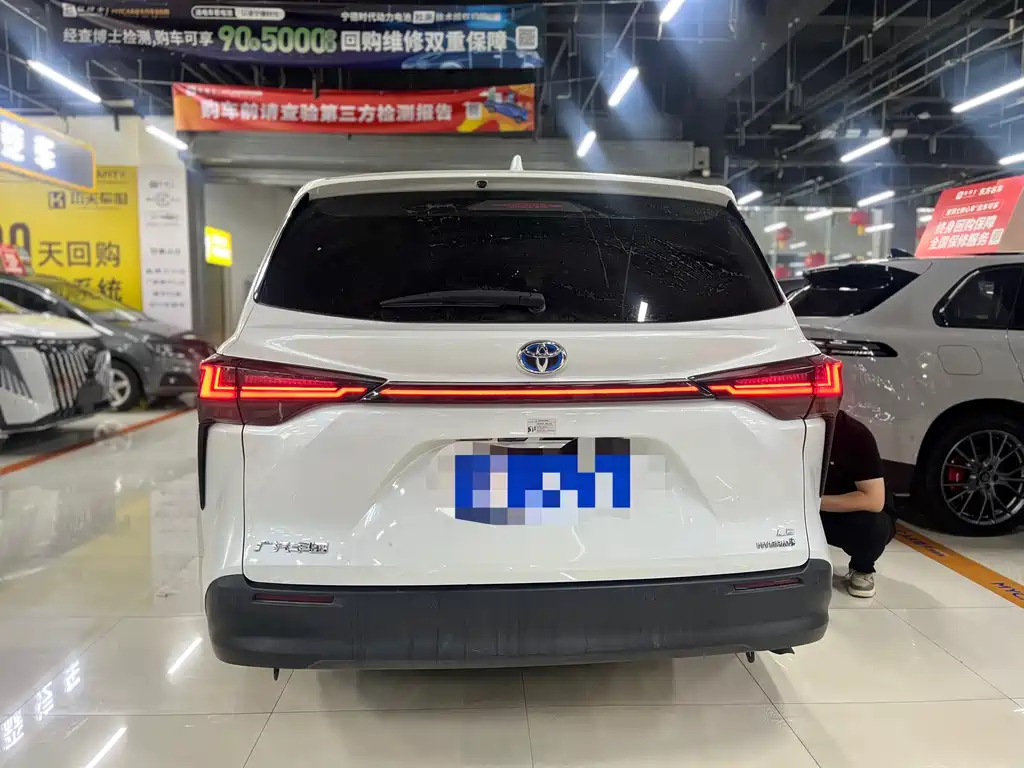 Toyota Sienna 2023 2.5L Comfort