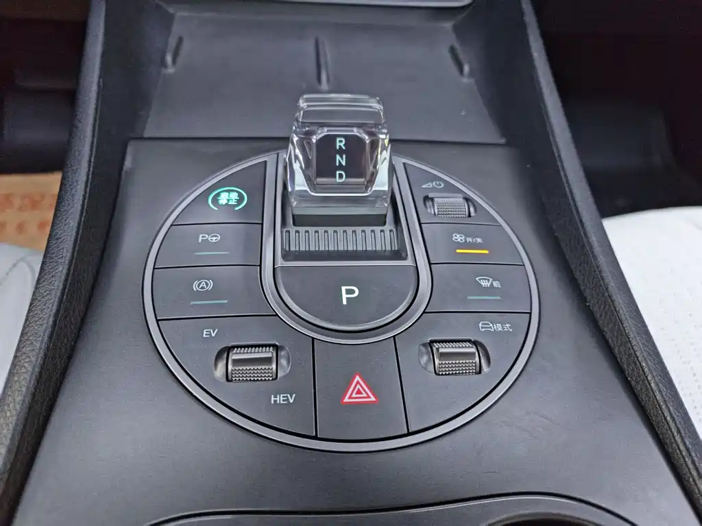 BYD Seal 05 DM-i — миниатюра 16