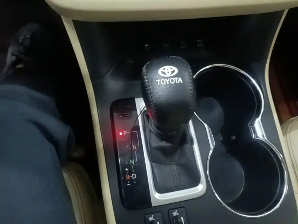 Toyota Highlander — миниатюра 14