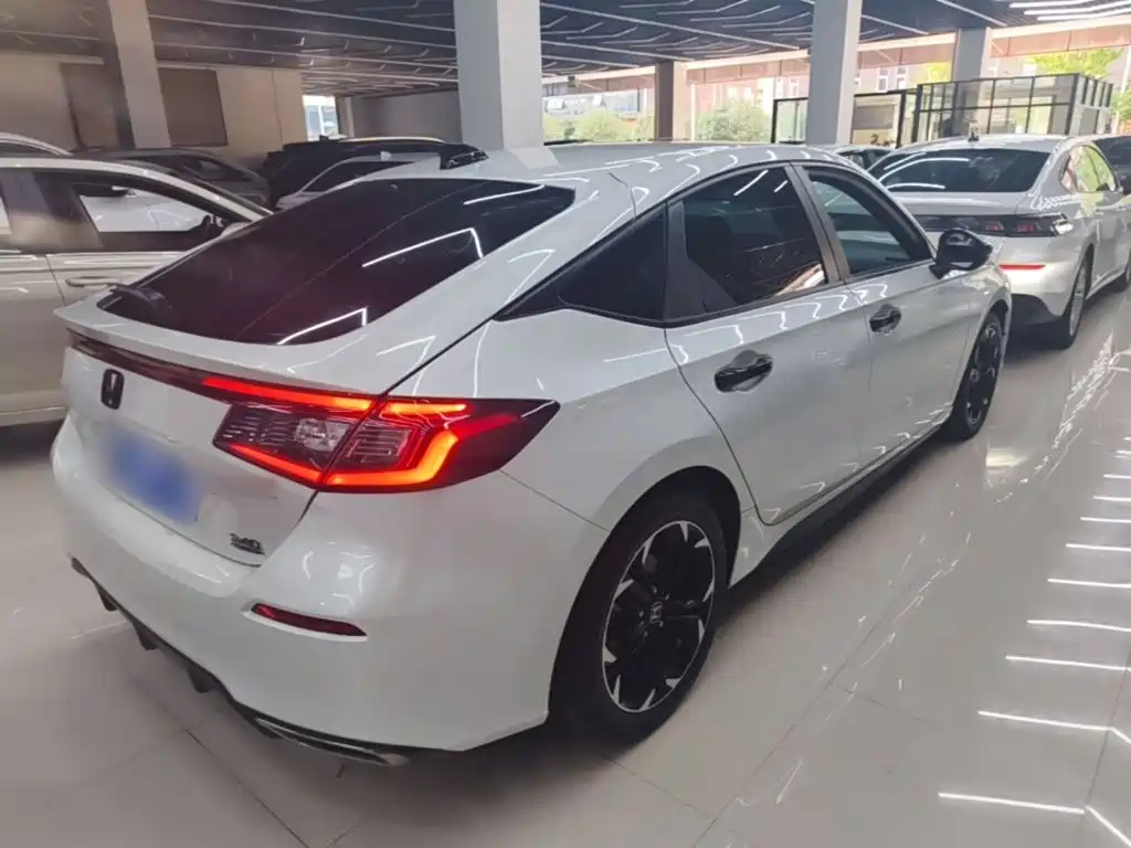Honda Civic — миниатюра 7