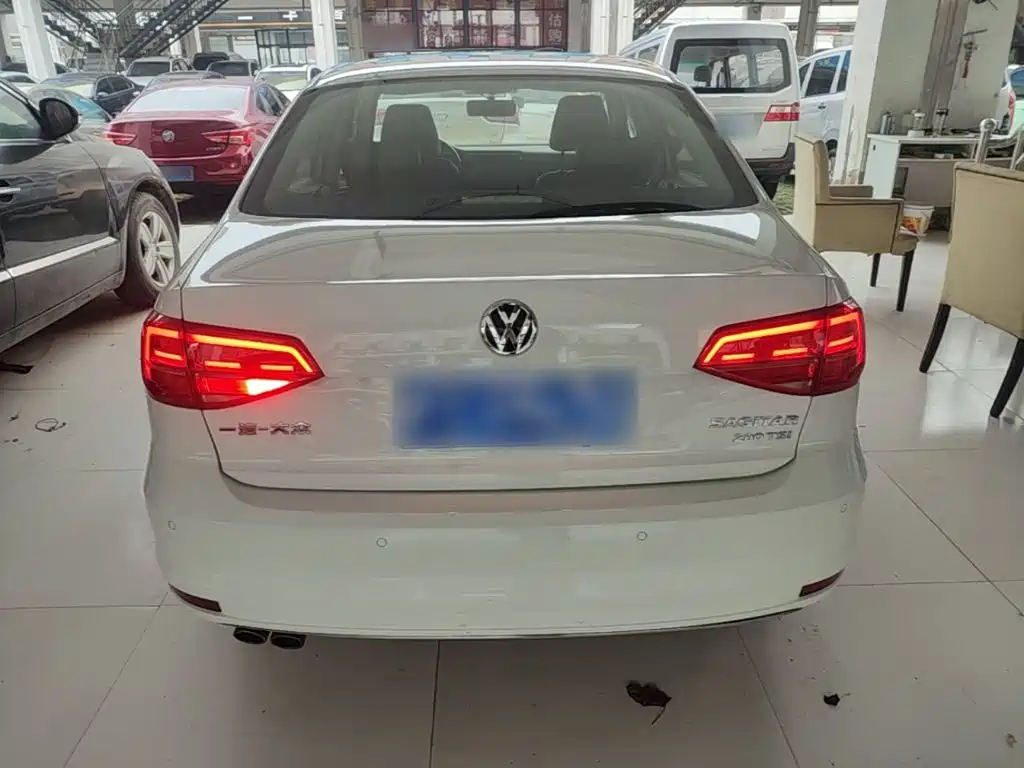 Volkswagen Sagitar — миниатюра 6