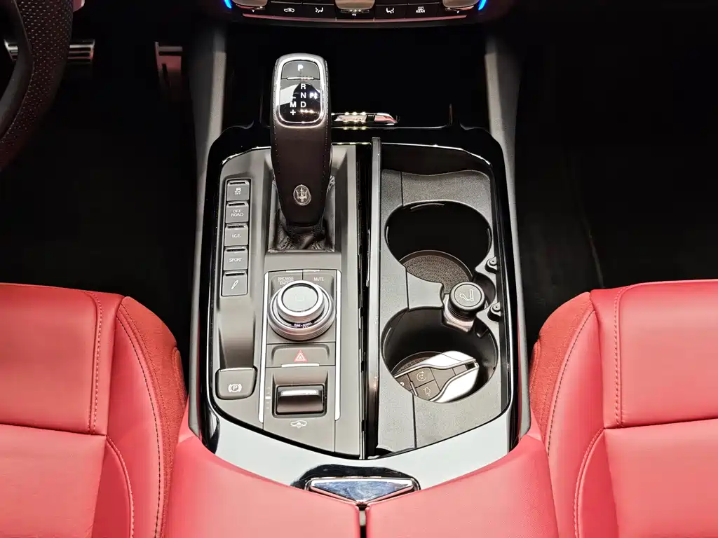 Maserati Levante 2023 3.0T Modena