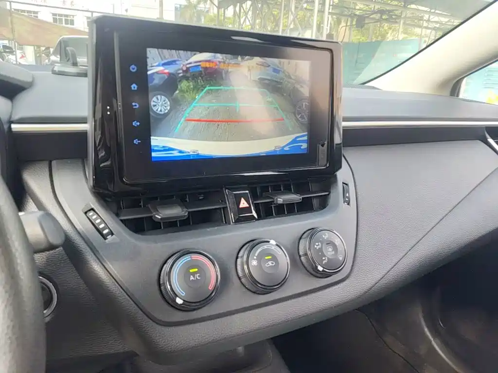 Toyota Corolla — миниатюра 13