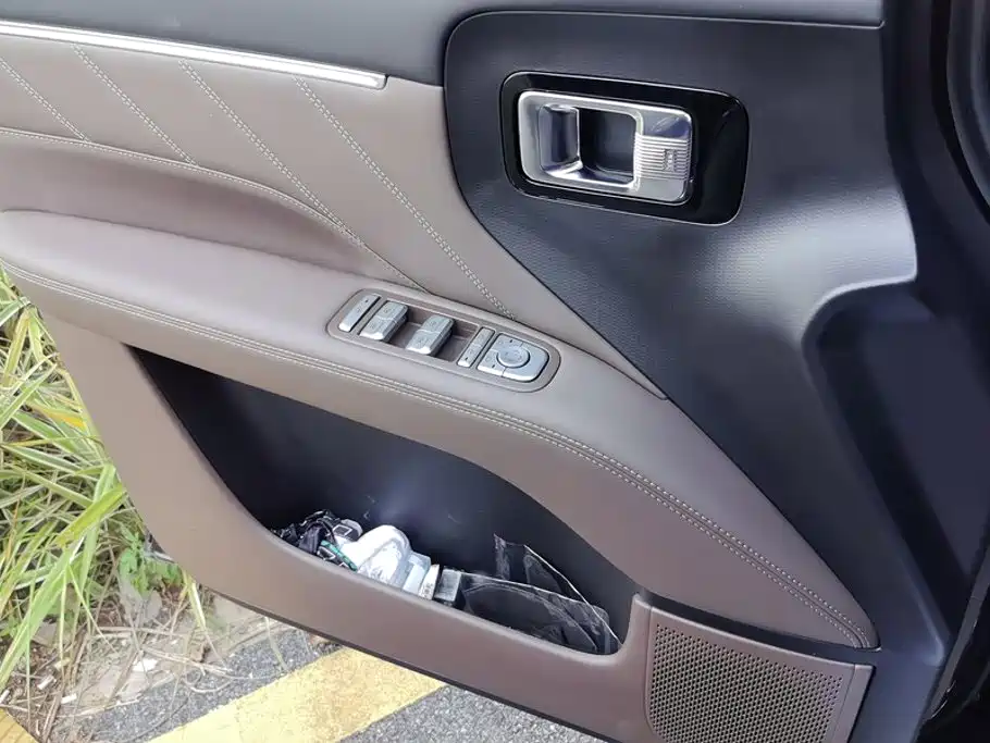 Wuling Xingguang 730 New Energy — миниатюра 7