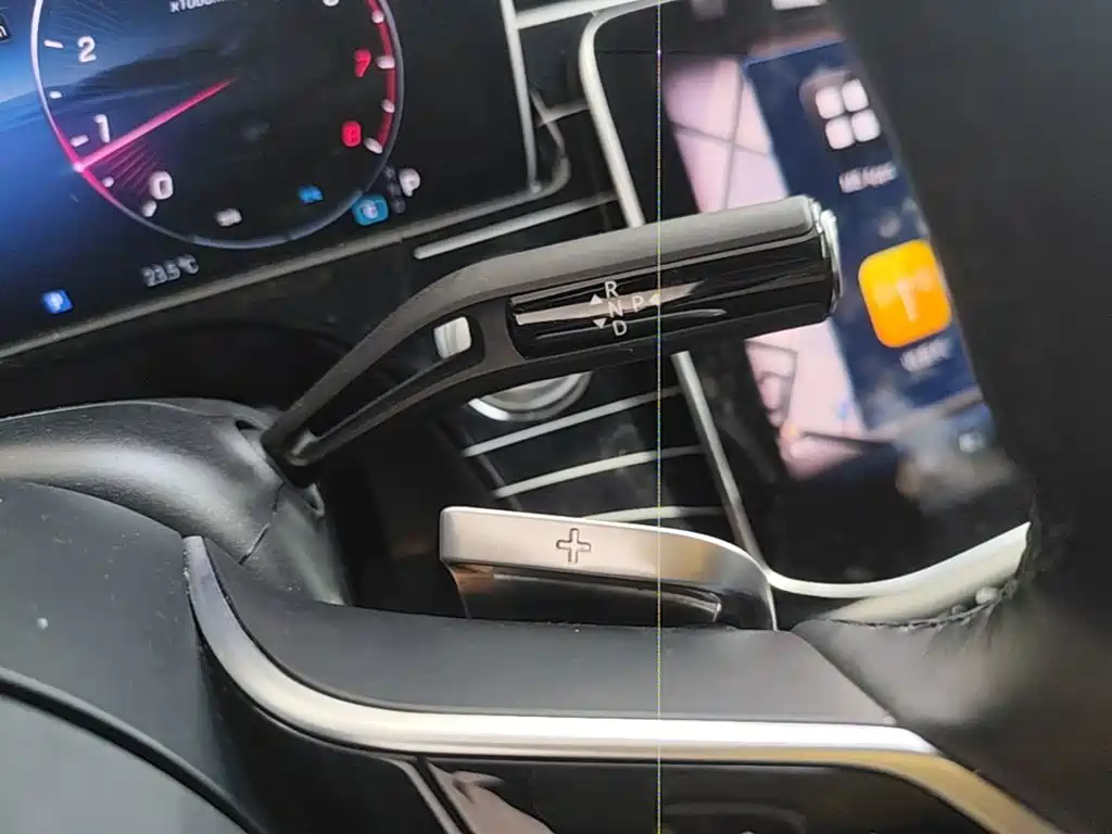 Mercedes-Benz E-Class — миниатюра 14