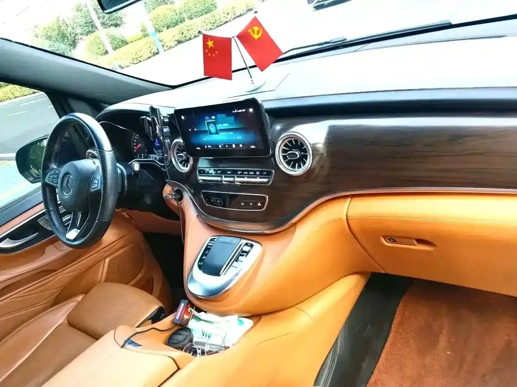 Mercedes-Benz V-Class — миниатюра 5