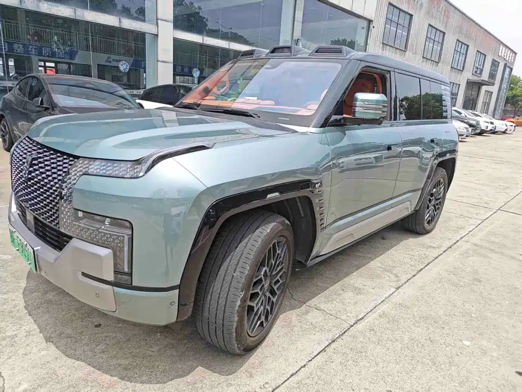 Yangwang U8 2023 Luxury