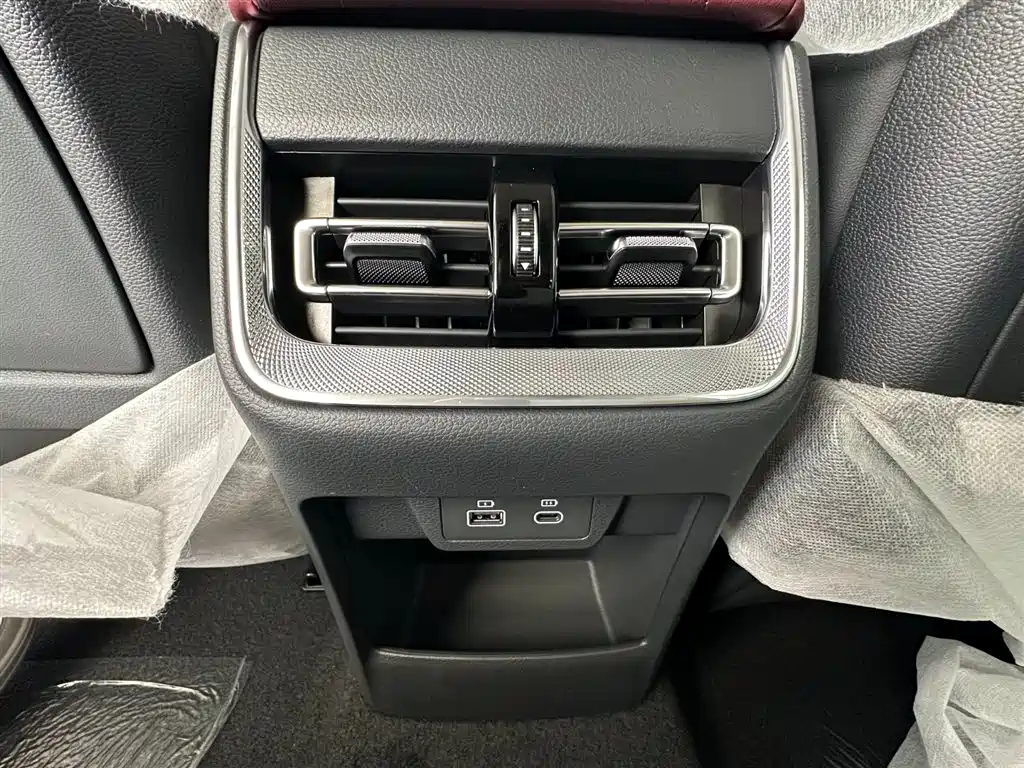 Hongqi Hongqi H5 PHEV — миниатюра 10