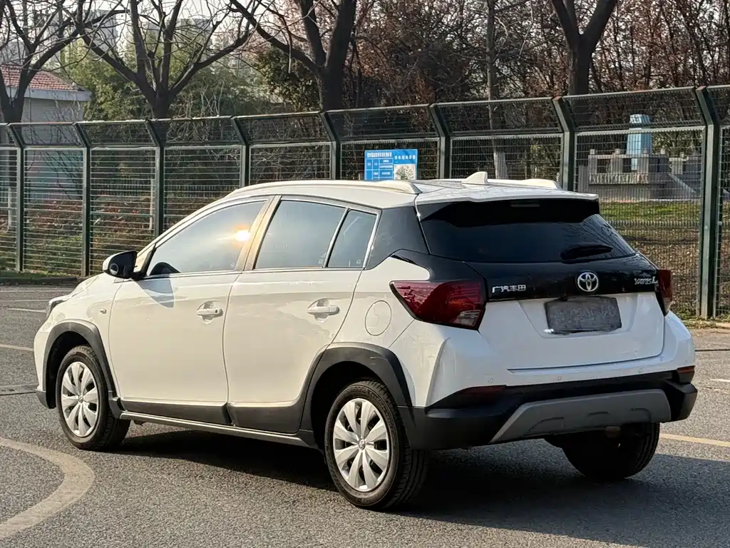 Toyota Yaris L — миниатюра 13