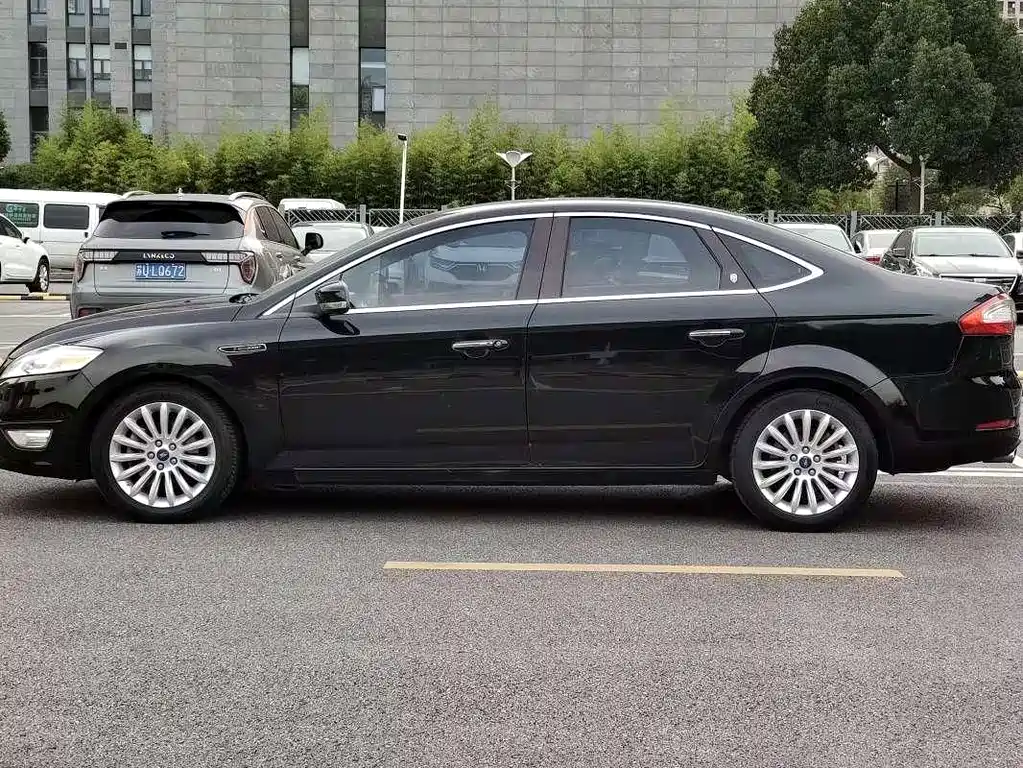 Ford Mondeo Zhisheng — миниатюра 6