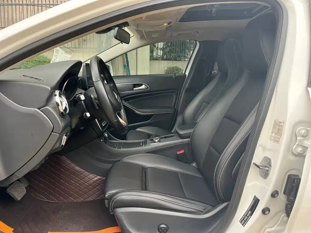 Mercedes-Benz GLA — миниатюра 8