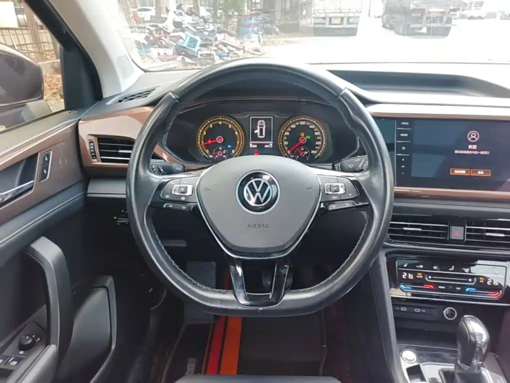 Volkswagen Tharu — миниатюра 11