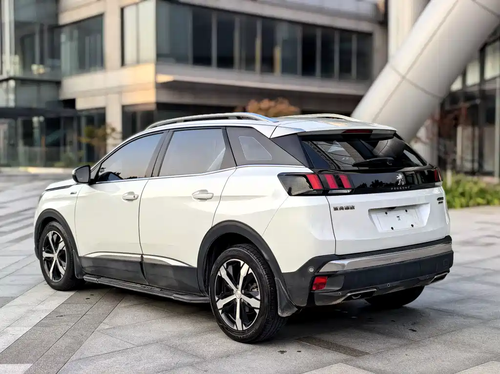 Peugeot 4008 — миниатюра 7