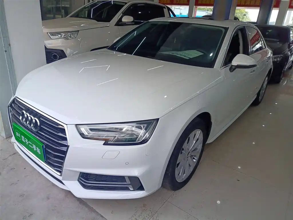 Audi A4L 2019