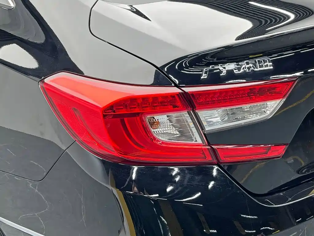 Honda Accord — миниатюра 10