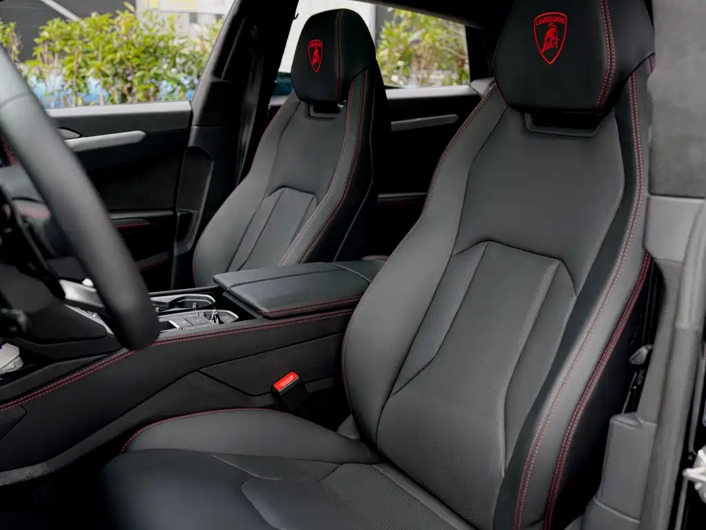 Lamborghini Urus — миниатюра 16