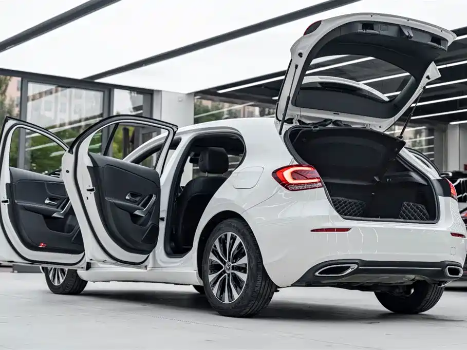 MERCEDES-BENZ A CLASS