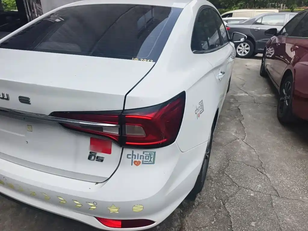 Roewe i5 — миниатюра 8