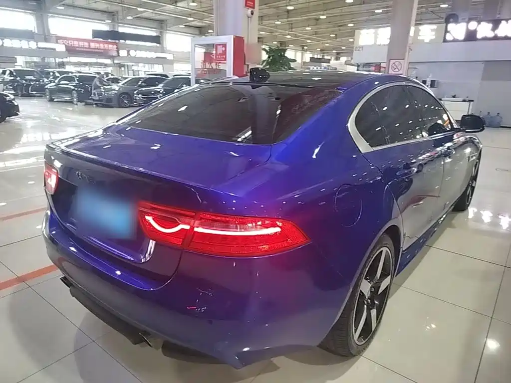 Jaguar XE — миниатюра 7