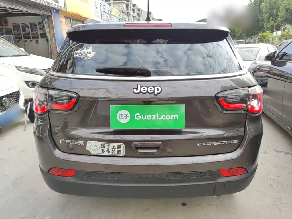 Jeep Compass — миниатюра 6