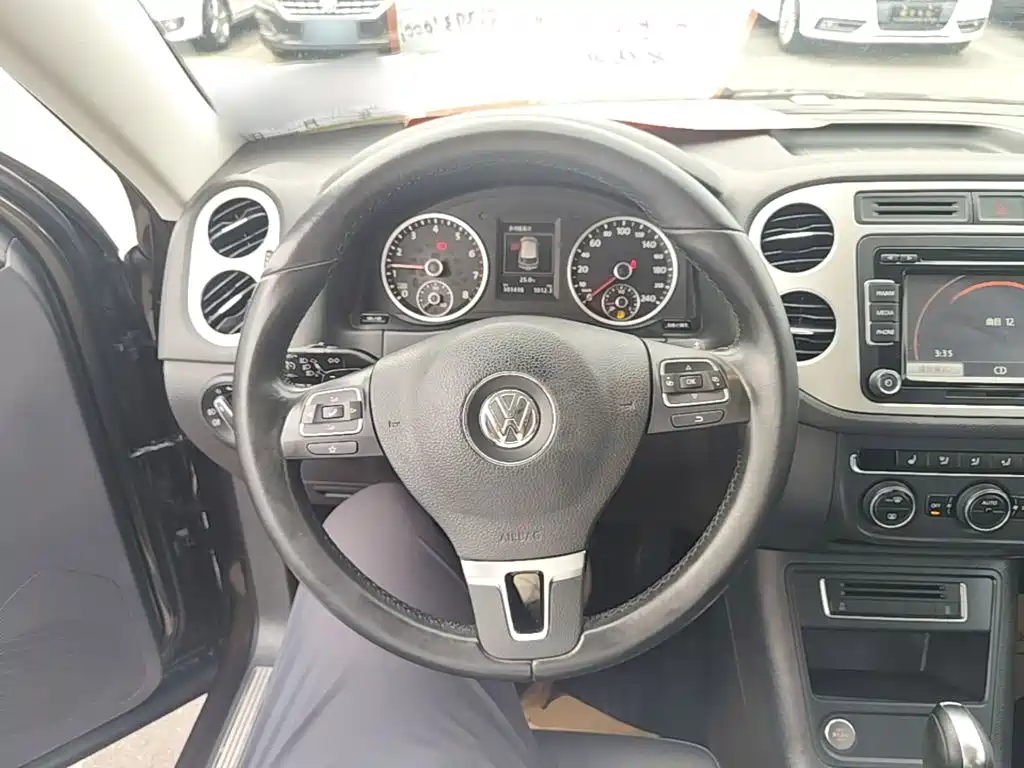 Volkswagen Tiguan — миниатюра 11