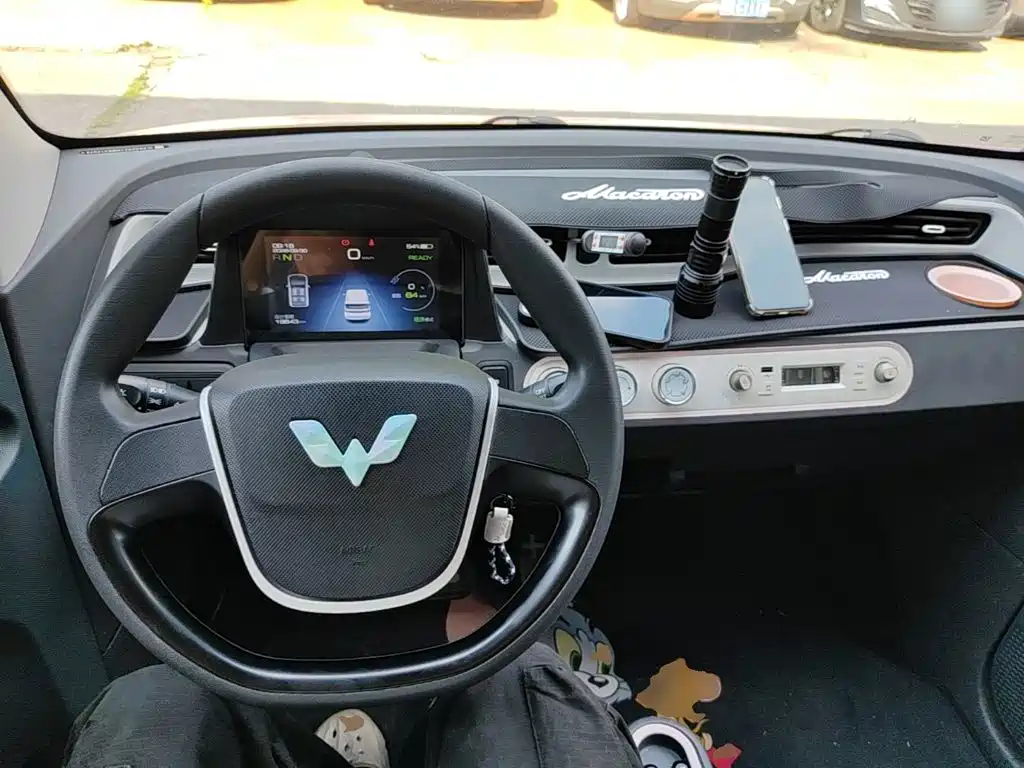 Wuling MINIEV — миниатюра 10