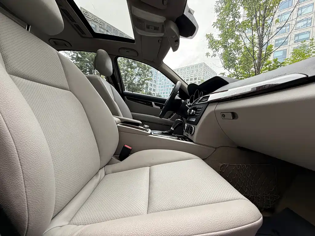 Mercedes-Benz C-Class C 2013 C 260 Fashion Grand Edition