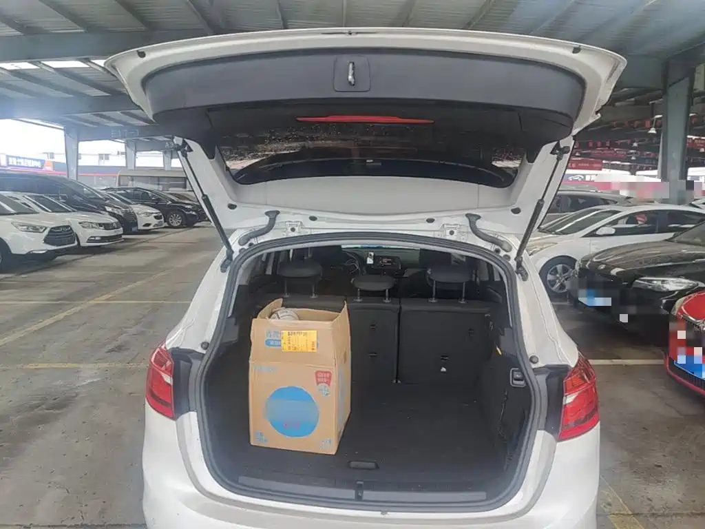 BMW 2 Series Active Tourer — миниатюра 19