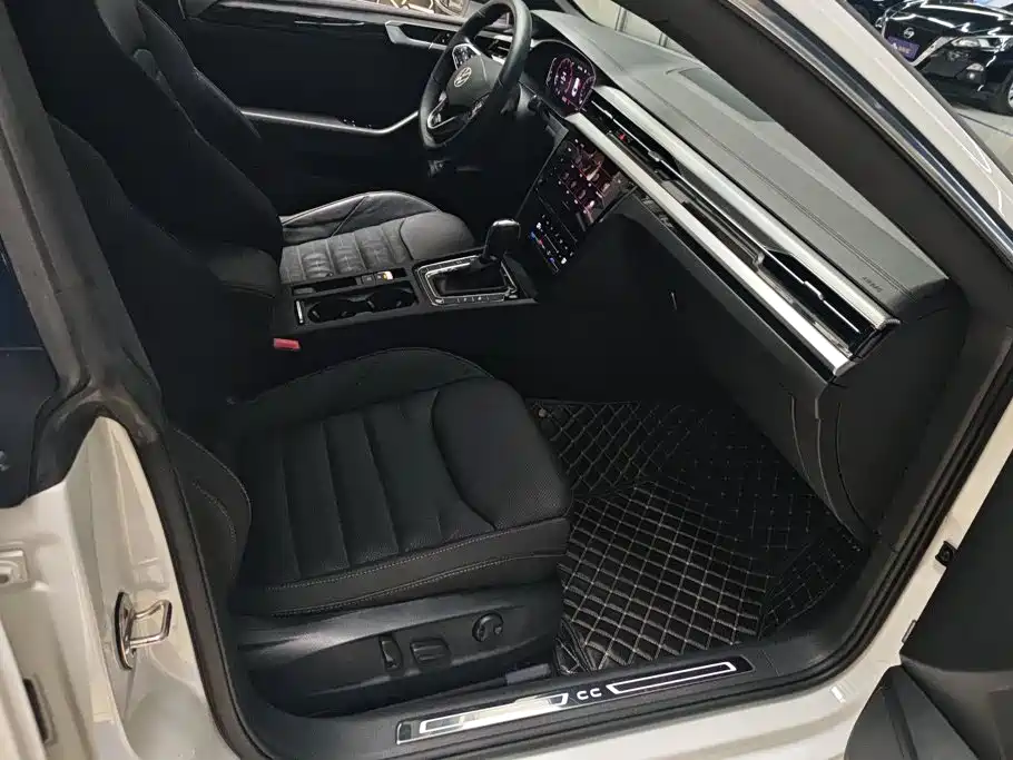 Volkswagen CC — миниатюра 8