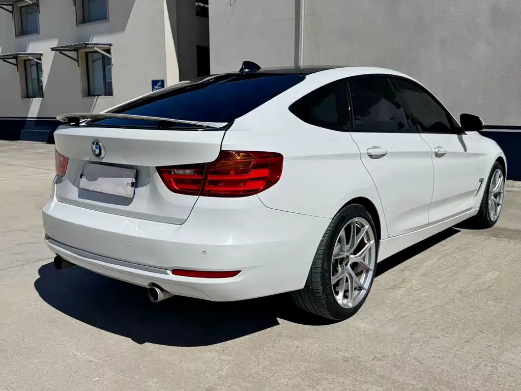 BMW 3 Series GT — миниатюра 6