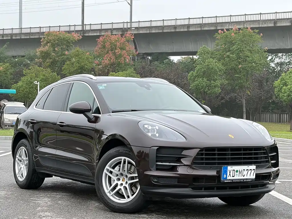 Porsche Macan — миниатюра 2